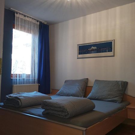 Zen Apartman Budakalász Buitenkant foto