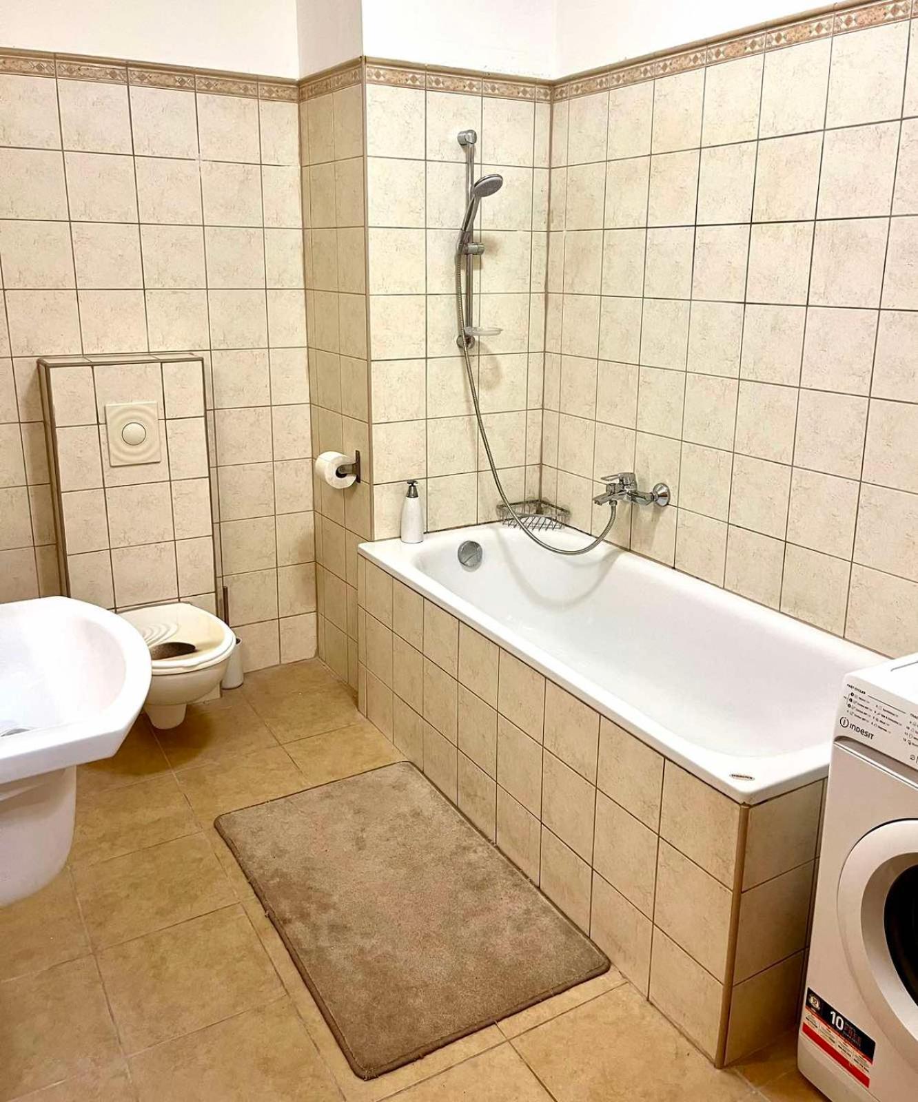 Zen Apartman Budakalász Buitenkant foto